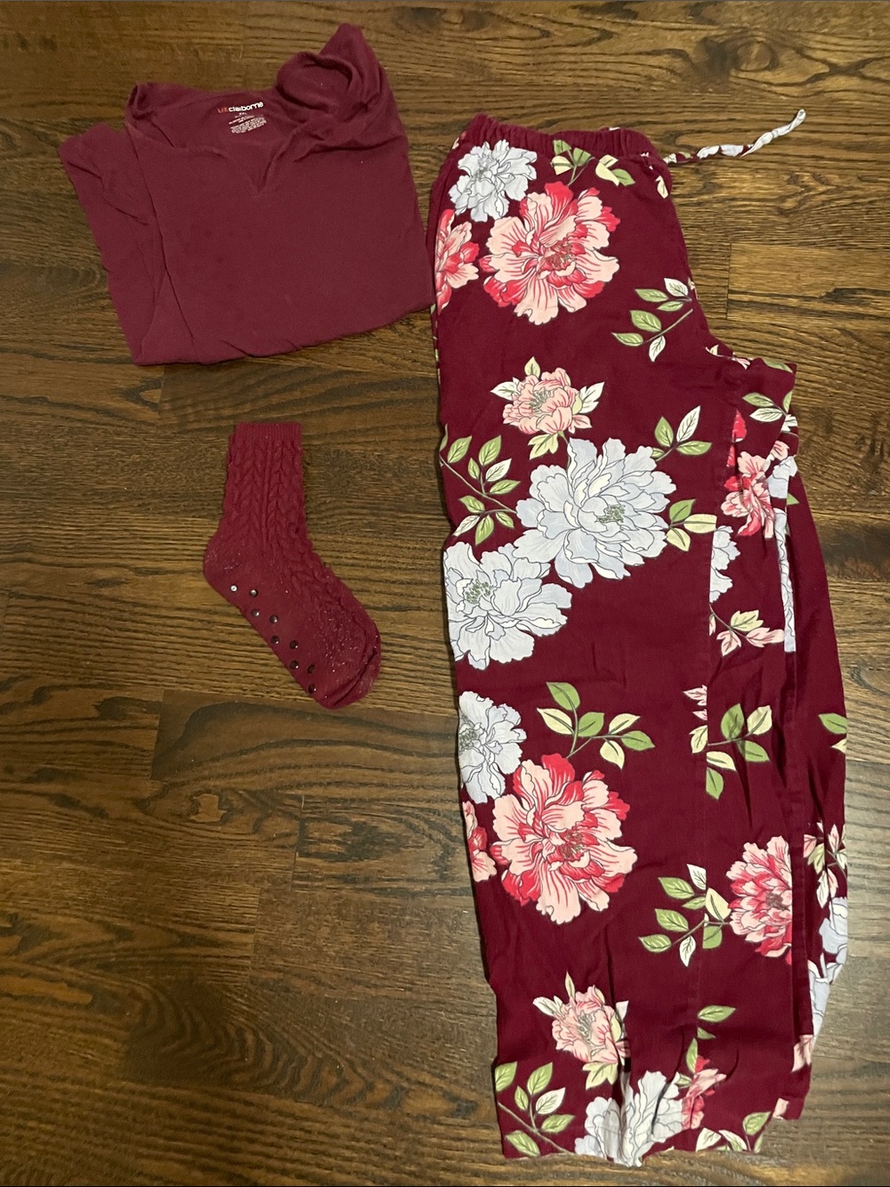 Liz Claiborne Burgundy Floral Drawstring 4 Piece Pajama Set